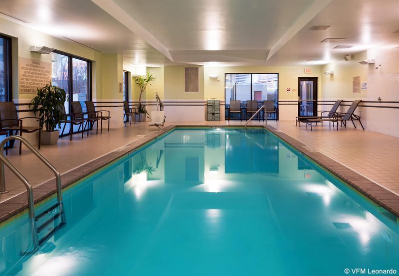 Fairfield Inn & Suites Louisville Downtown Экстерьер фото