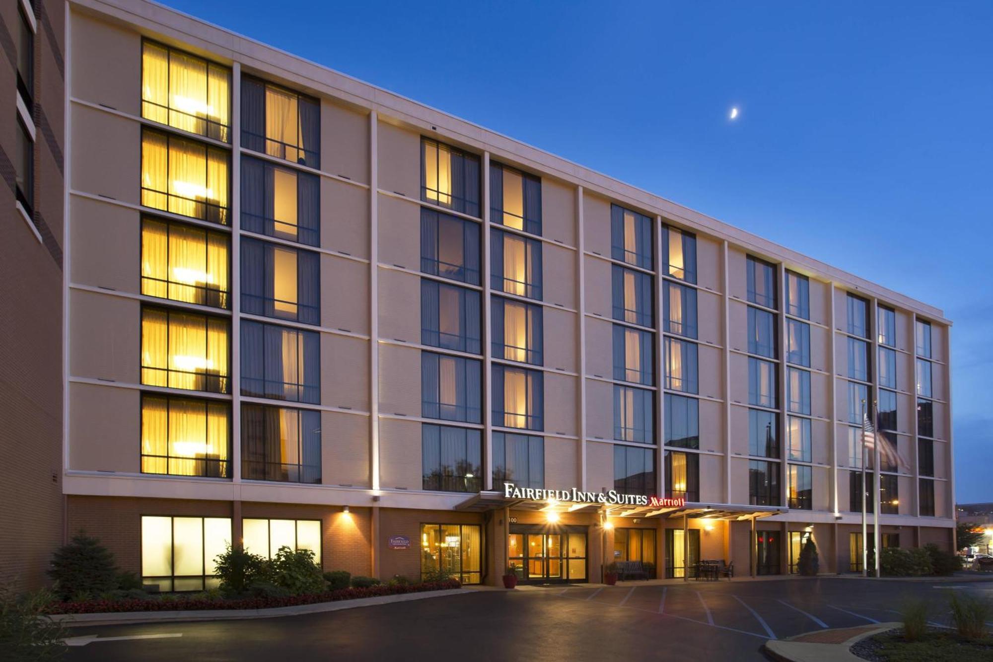 Fairfield Inn & Suites Louisville Downtown Экстерьер фото